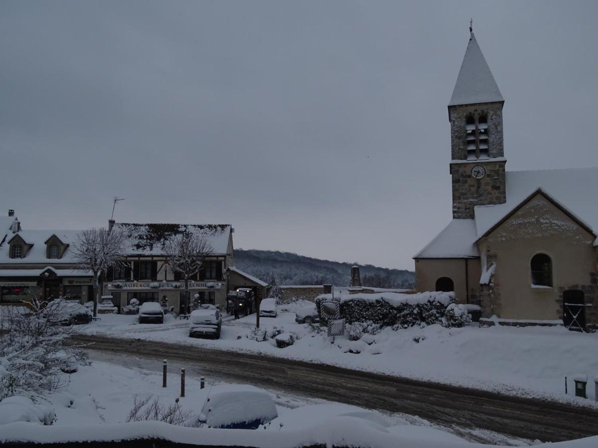 Auberge De La Garenne Saint-Remy-l'Honore Luaran gambar
